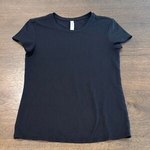 ALO Yoga Black Short Sleeve Tee